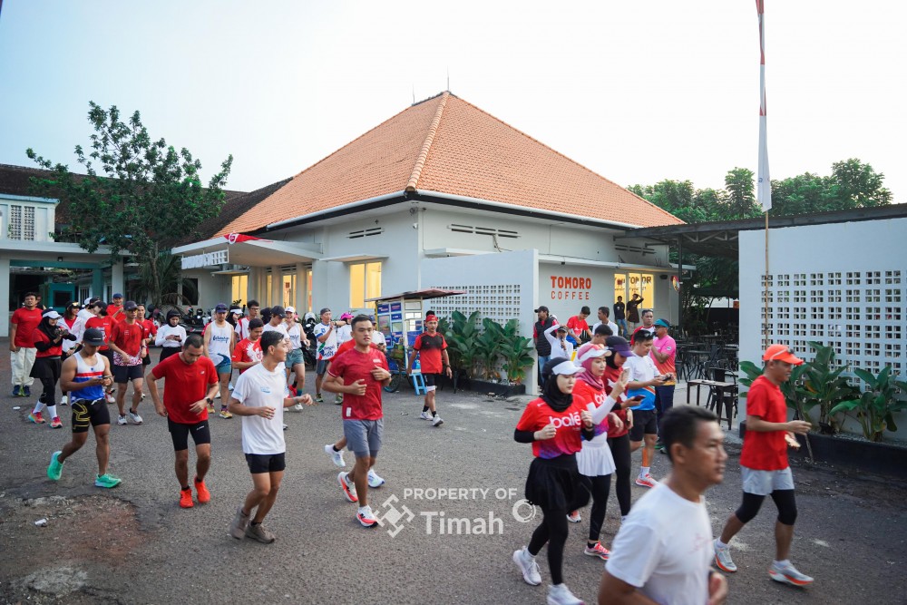 Ribuan Pelari Ambil Bagian di TINS Half Marathon 2025