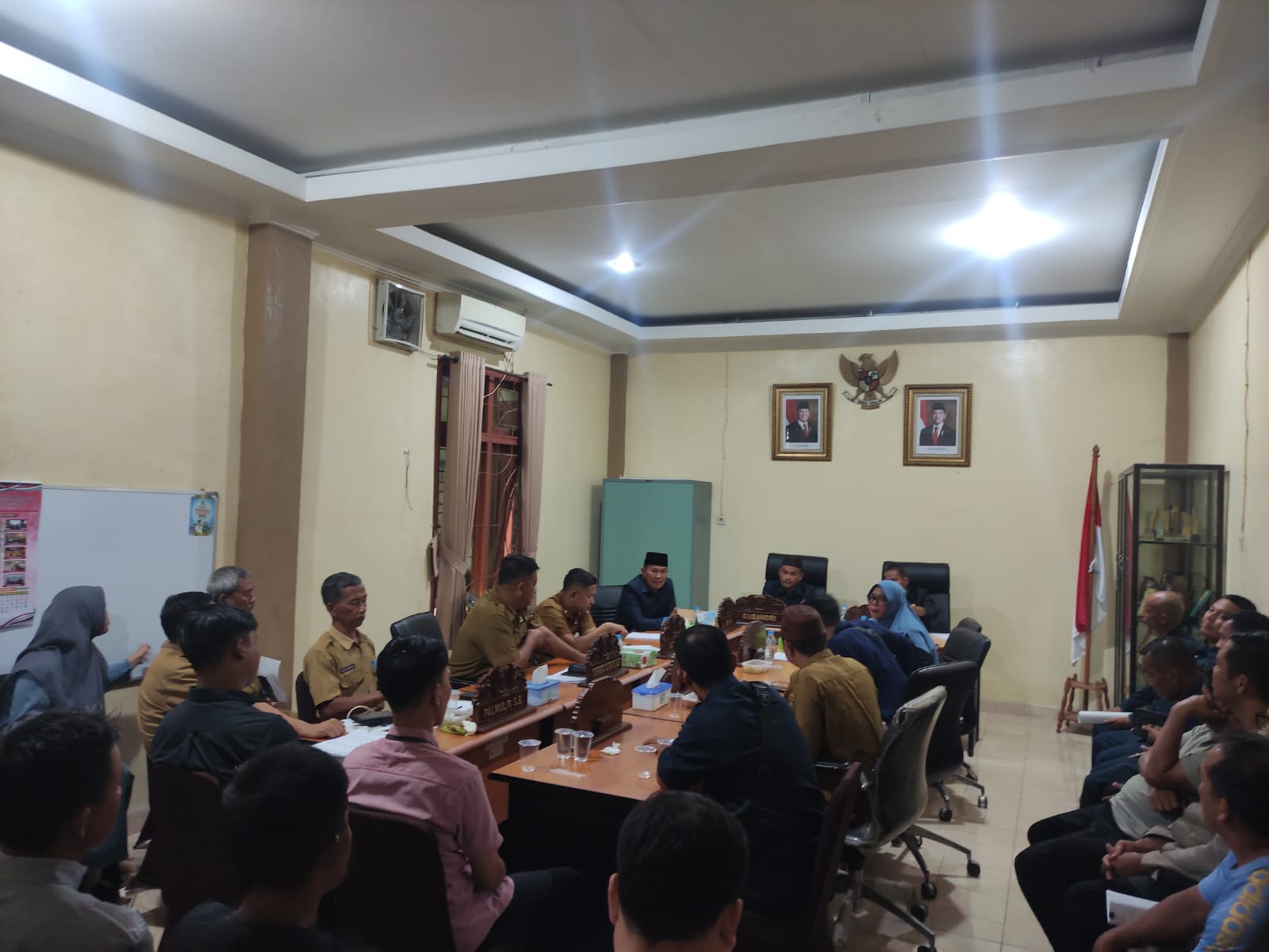 Ngadu ke Dewan Terkait Berdirinya Indomaret, Warga Menduga Ada Campur Tangan Kades dan Camat