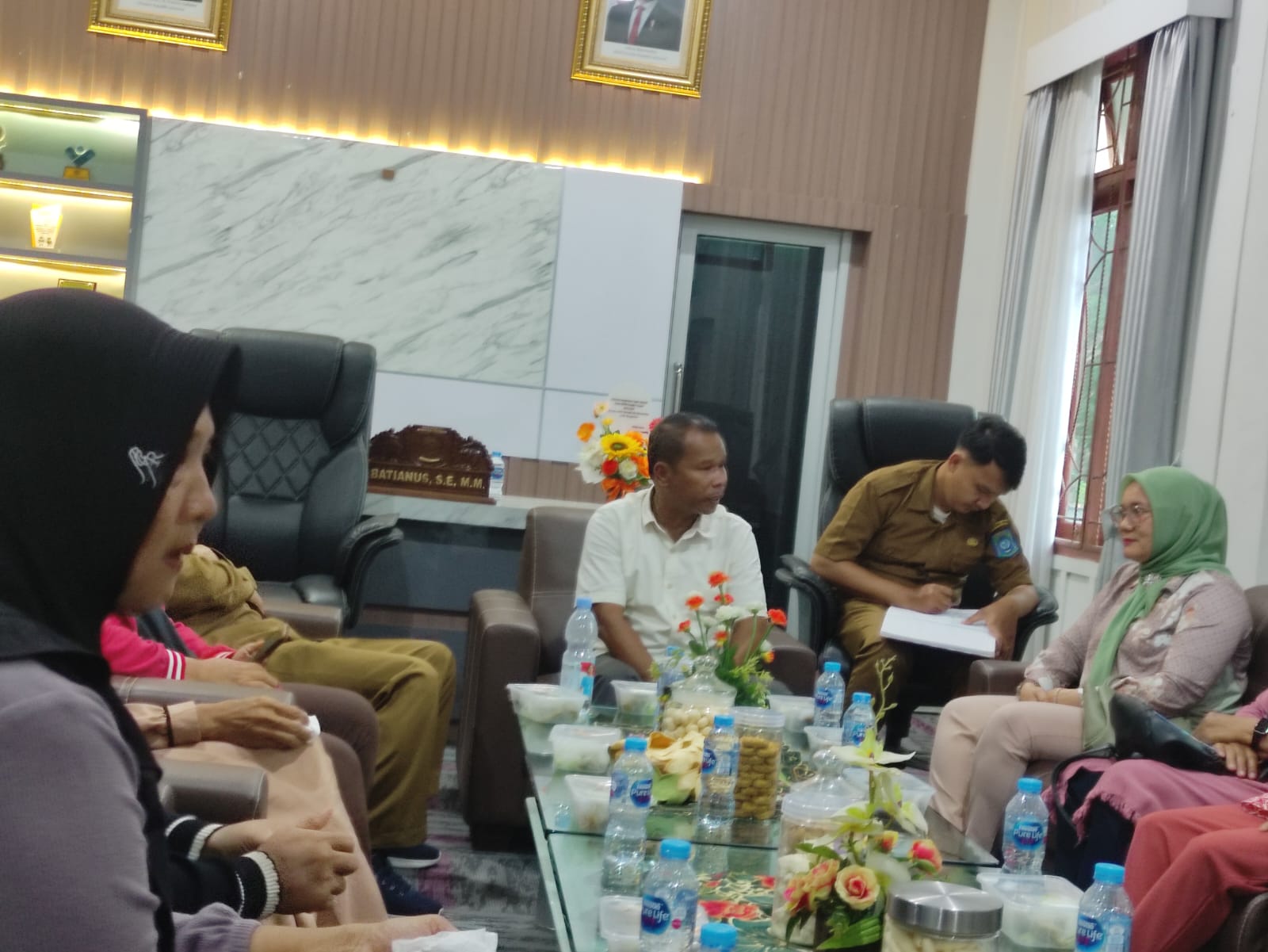 Emak-emak dari Kolong Merbuk, Kenari dan Pungguk Minta DPRD Bantu Legalitas Tambang Sekitar