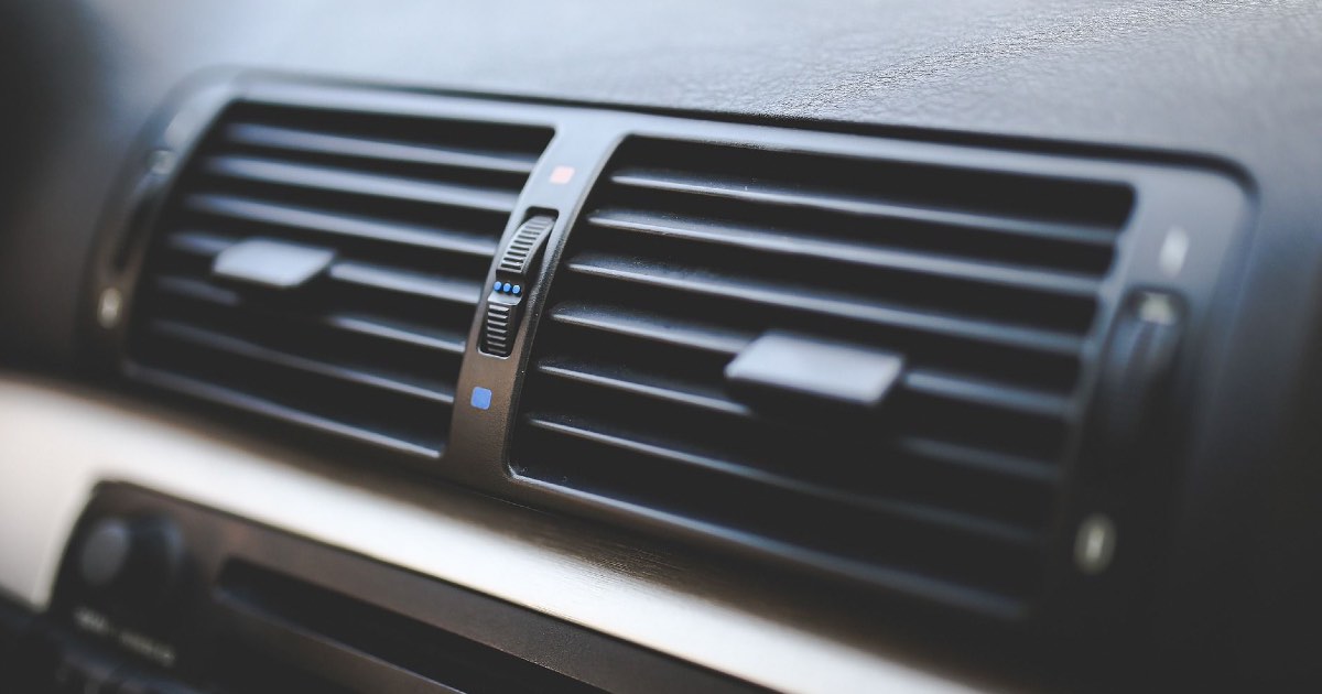 AC Mobil Lupa Dimatikan, Ancaman Kerusakan Komponen dan Biaya Servis