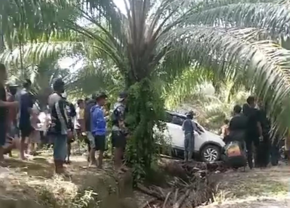 Tim Satgas Trisula Kabur Saat Ingin Membubarkan Tambang di Sarang Ikan