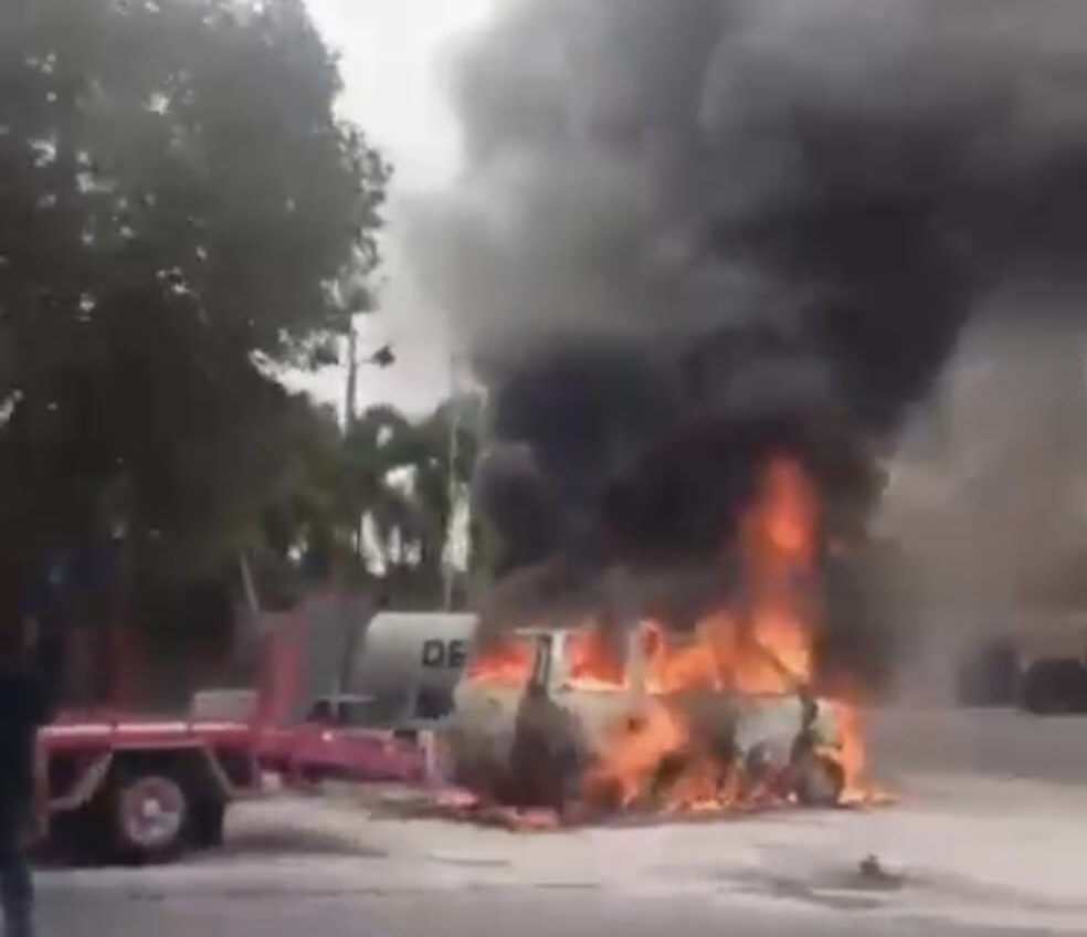 Diduga Ngerit BBM, Mobil Terbakar di SPBU Kejora