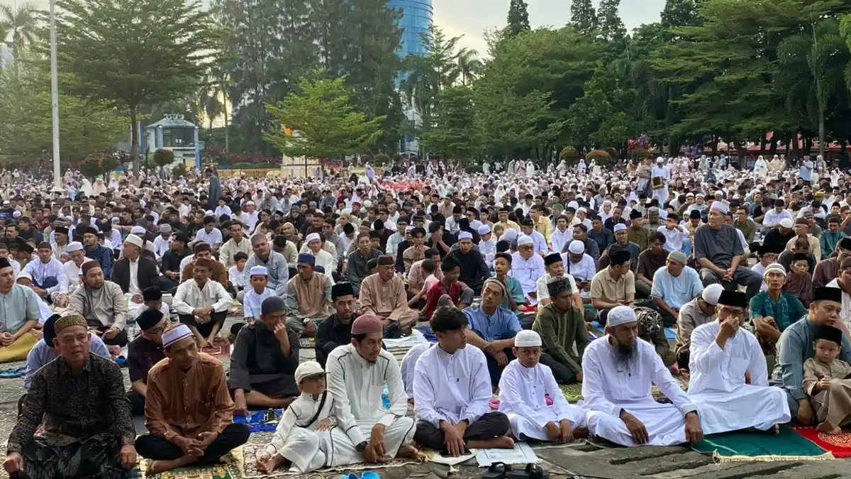 Ribuan  Warga Hadir di ATM, Walikota Pangkalpinang Bersyukur Bisa Salat Id Bersama
