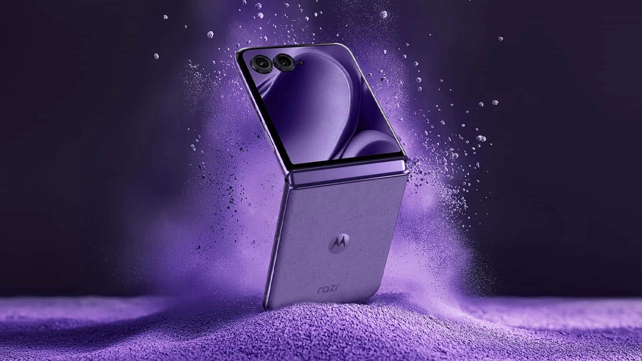Motorola Razr 70 Ultra, Ponsel Lipat Clamshell dengan Teknologi Canggih Jelang Piala Dunia 2026
