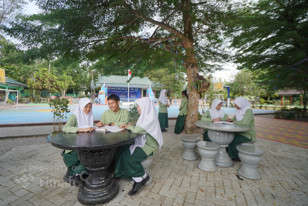 Melalui SMA N 1 Pemali, PT Timah Tbk Bentuk Generasi Muda Berkualitas
