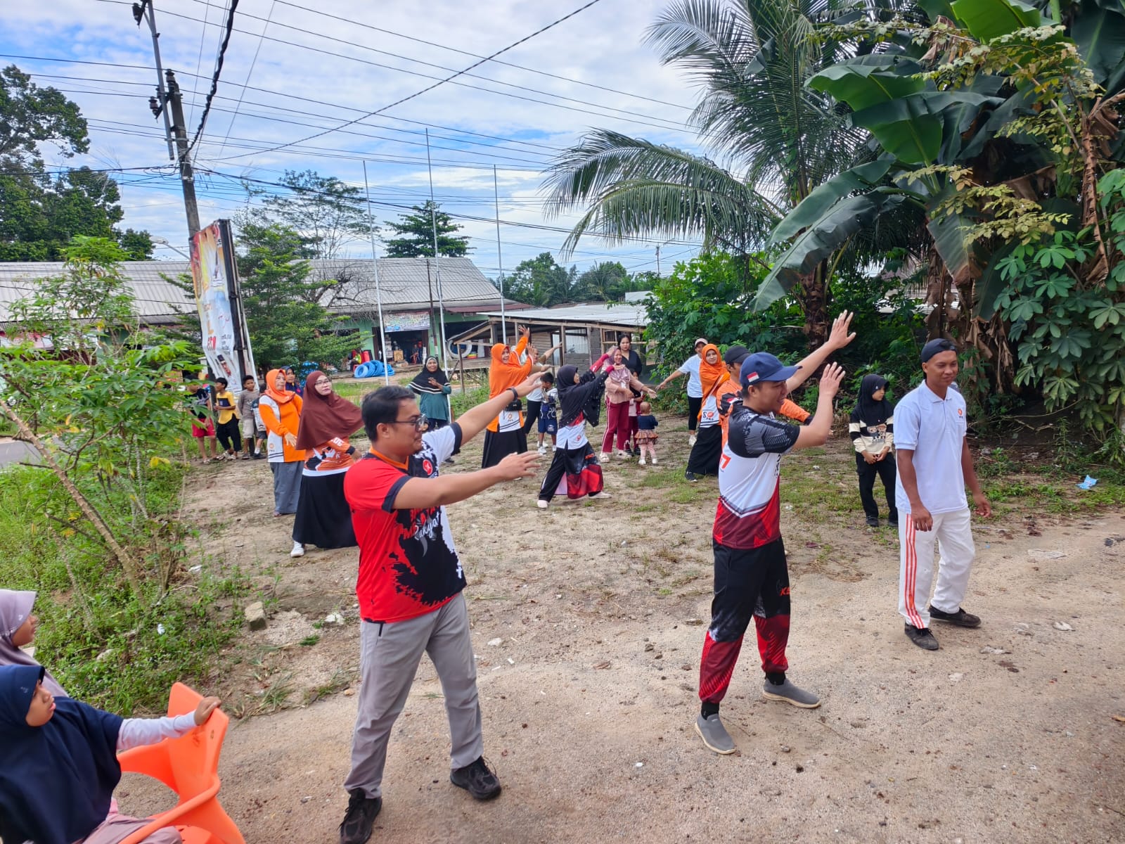 Potong Rantai Distribusi Pangan, DPD PKS Bangka Tengah Gelar Senam Bersama dan Pasar Tani Murah