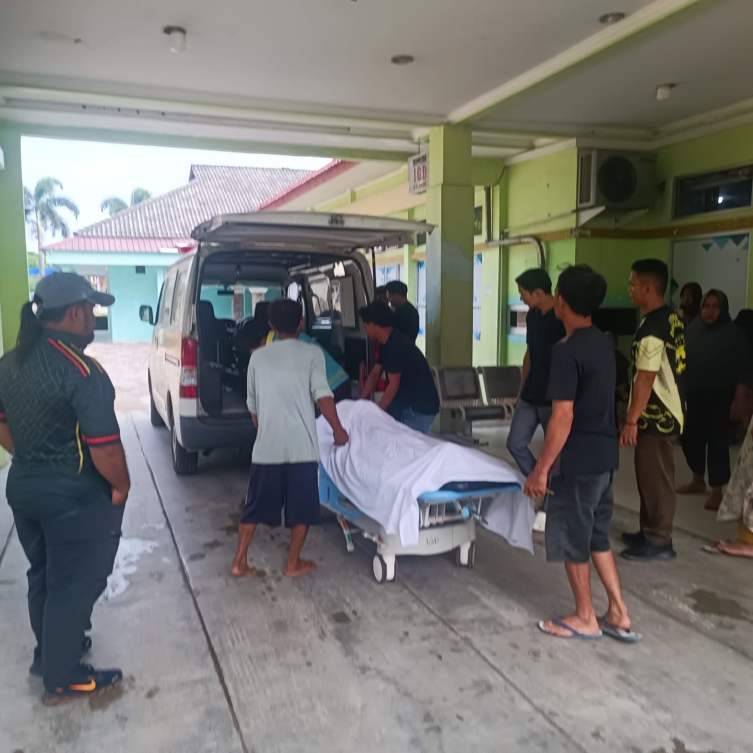 Bocah 8 Tahun Tewas Tenggelam di Jembatan Guntung, Sang Ayah Sempat Berjuang Selamatkan Anak