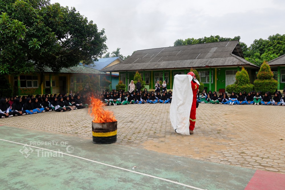 PT Timah Edukasi Santri Darul Furqan Kenali Bahaya Kebakaran dan Cara Penanganannya