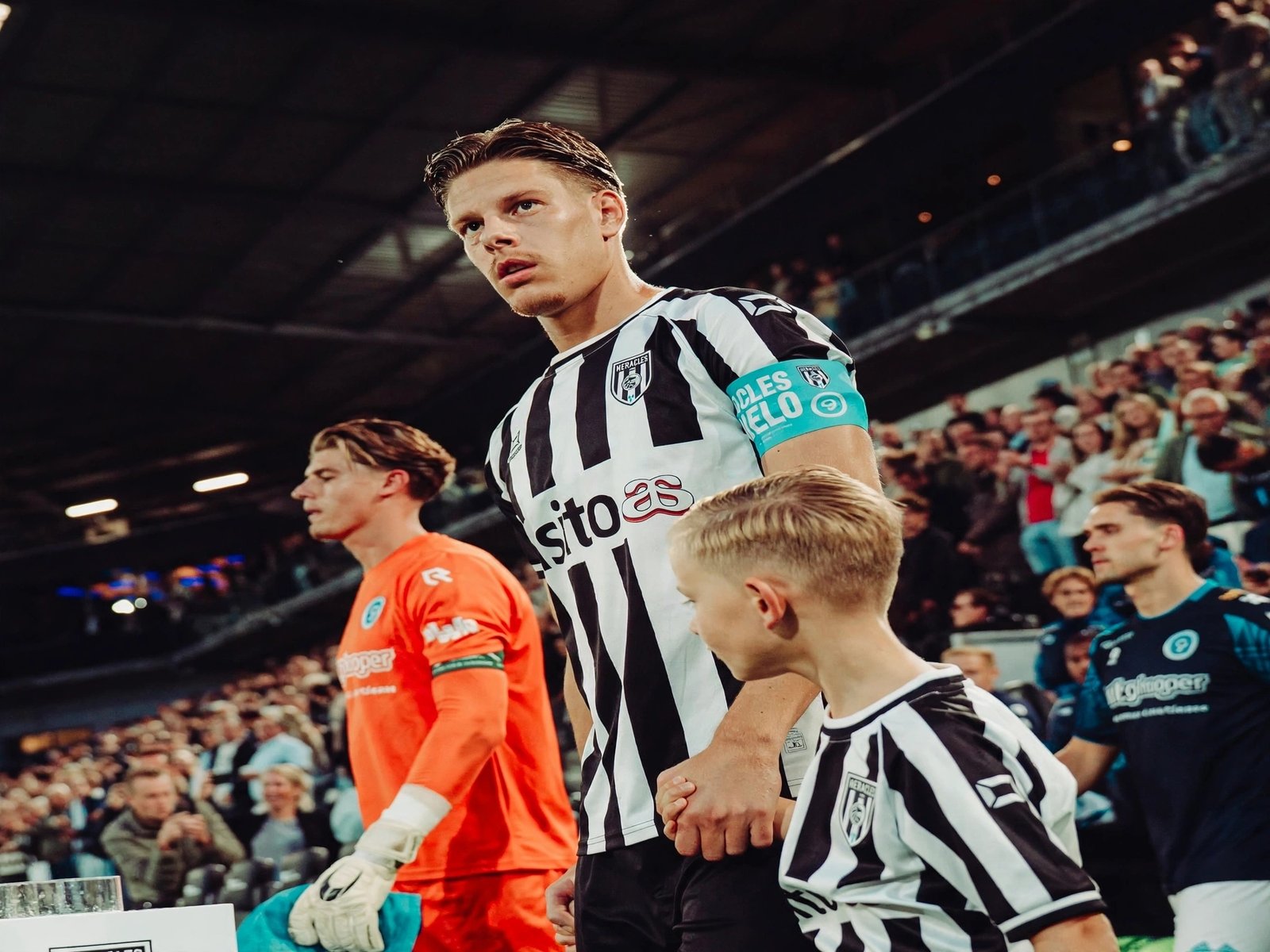 Cuma Bercanda Punya Darah Malaysia, Kapten Heracles Almelo Malah Diundang FAM