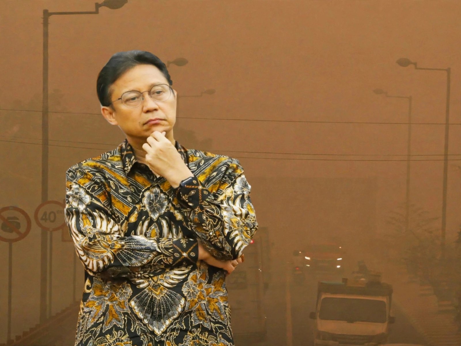 Tak Bisa Hentikan Asap, Menkes Minta Warga Beradaptasi